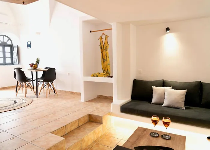 Villa The Lithos By A Terre Cave