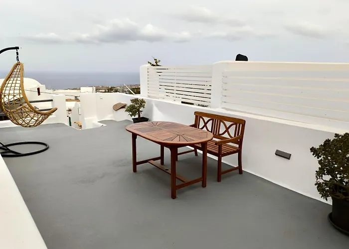 The Lithos By A Terre Cave Тира